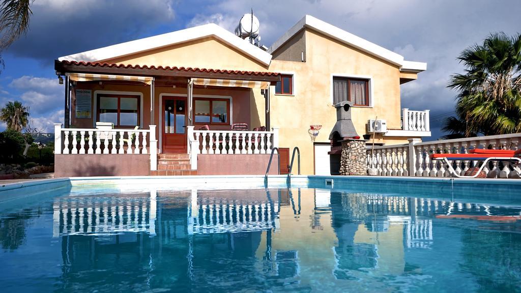 Villa Lp Peyia Room photo