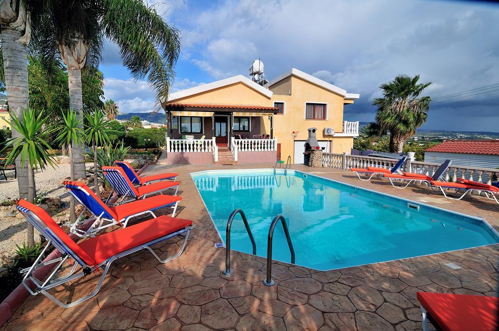 Villa Lp Peyia Room photo