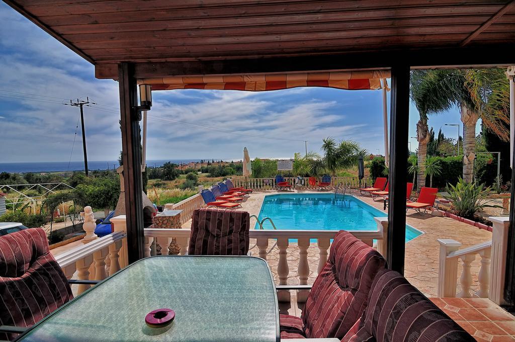 Villa Lp Peyia Room photo